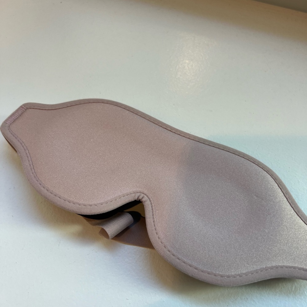 Eye Mask for sleeping with adjustable strap: Unused